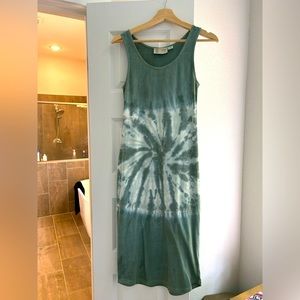 Tie-Dye Sleeveless Maxi Dress